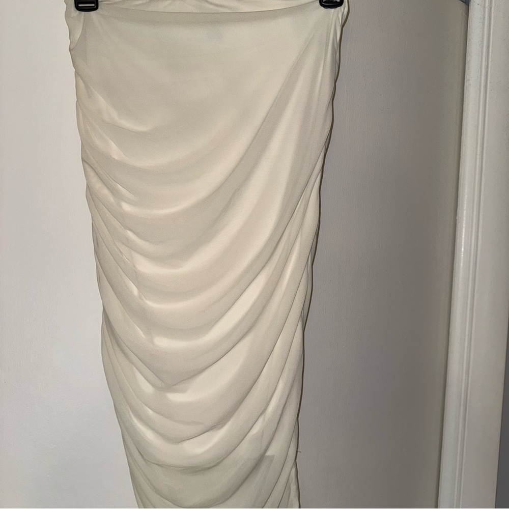 sleeveless forever 21 dress